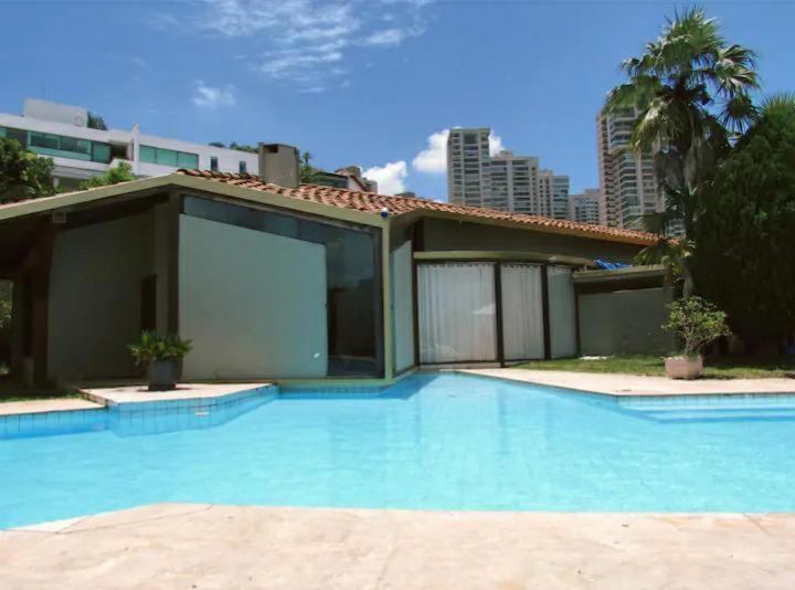  BELA MANSÃO no BELVEDERE com vista para toda BH