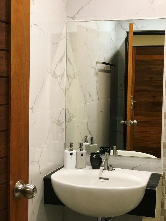 SJ Miracle Hotel - Resim 10