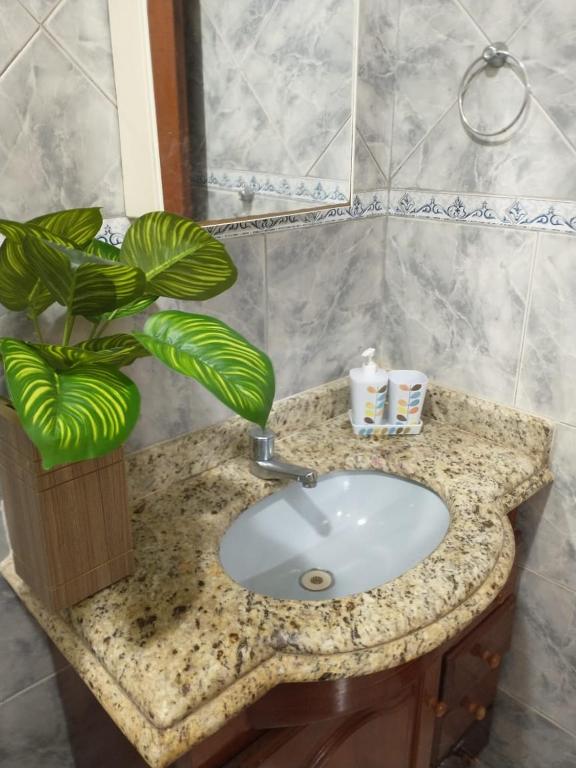  Casa com piscina na região dos lagos - Araruama