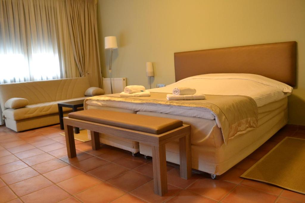 
Apartment (2 Adults)
