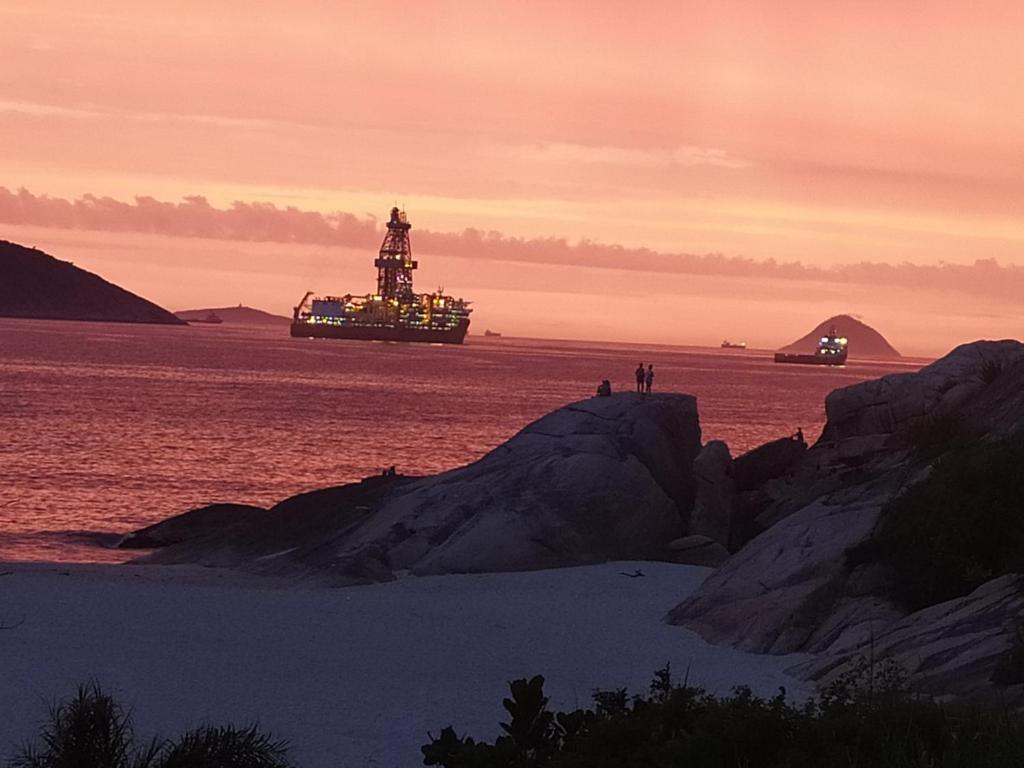  Condomínio Oceanside acesso privativo a praia