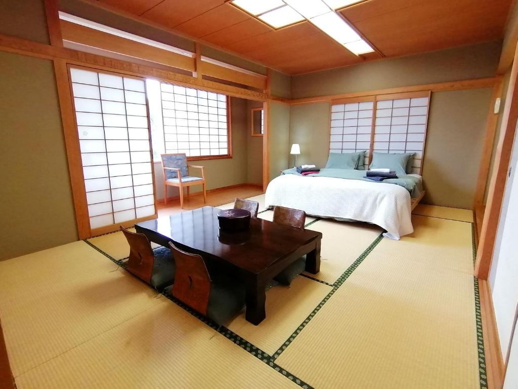 Refre Hotel - Sala Familiar De Estilo Japonés