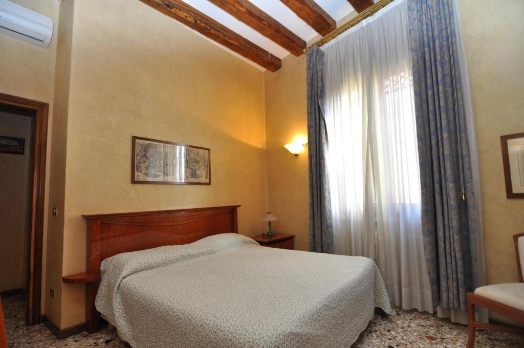 Casa Dei Pittori Venice Apartments - 6