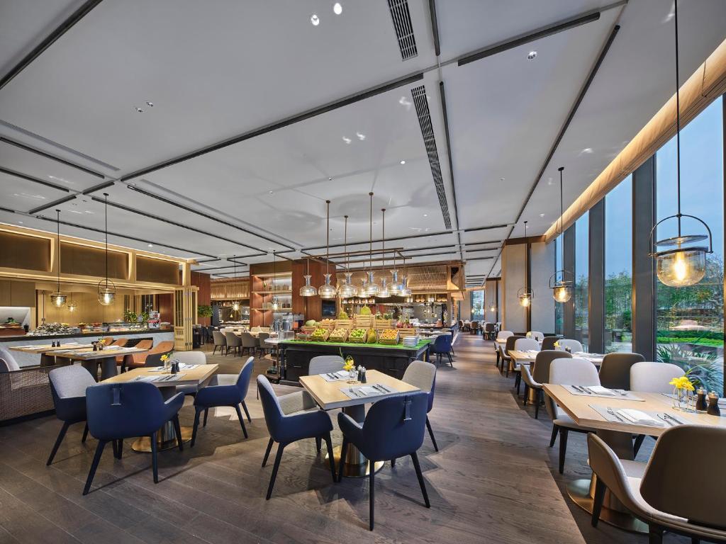 Restaurace v ubytování InterContinental Dongguan by IHG - Free shuttle bus to Canton Fair during Canton Fair period
