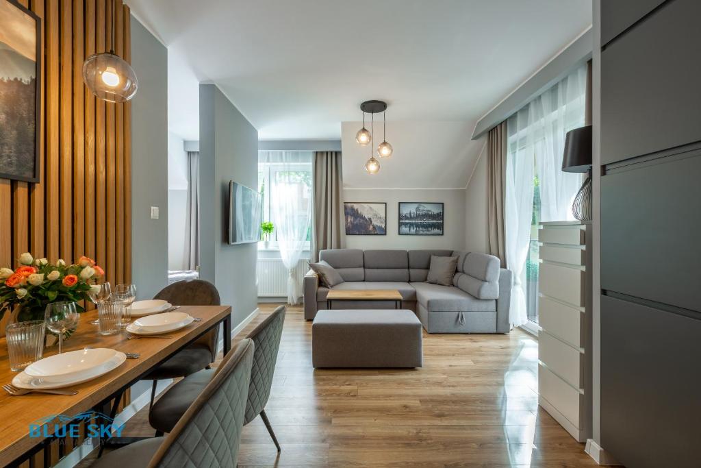 Apartamenty BlueSky - Nad Łomnicą 2B - blisko centrum Karpacza i sklepów, w spokojnej, zielonej okolicy - Appartement De Luxe