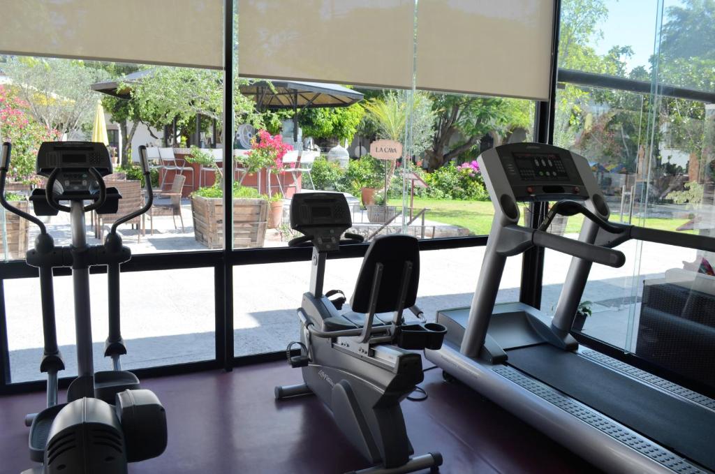 Fitness centrum a/nebo fitness zařízení v ubytování Hotel Hacienda San Cristóbal