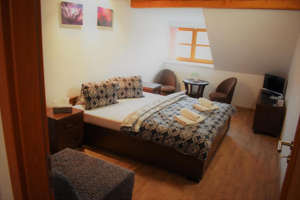 Motel Roubenka - Habitación Doble Con Cama Extra