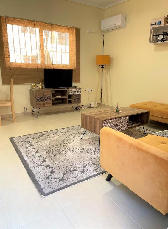 Boho Apartment near Athens Airport - 12