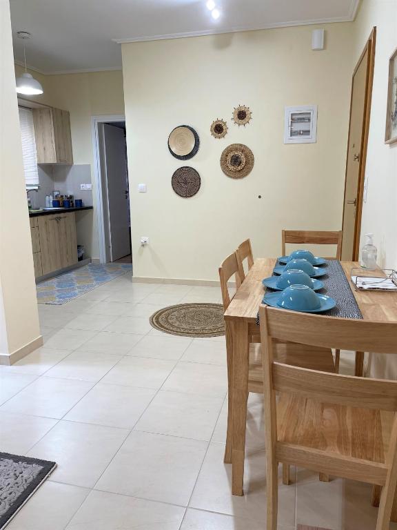 Boho Apartment near Athens Airport - 10