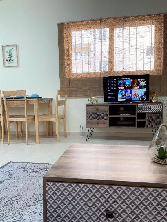 Boho Apartment near Athens Airport - 9