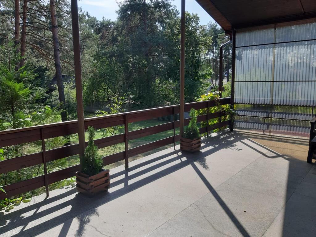 Balkón alebo terasa v ubytovaní Forest Villa