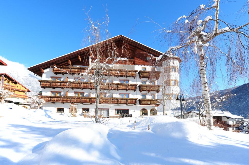 Das Posthaus stubai&smart Hotel v zimě