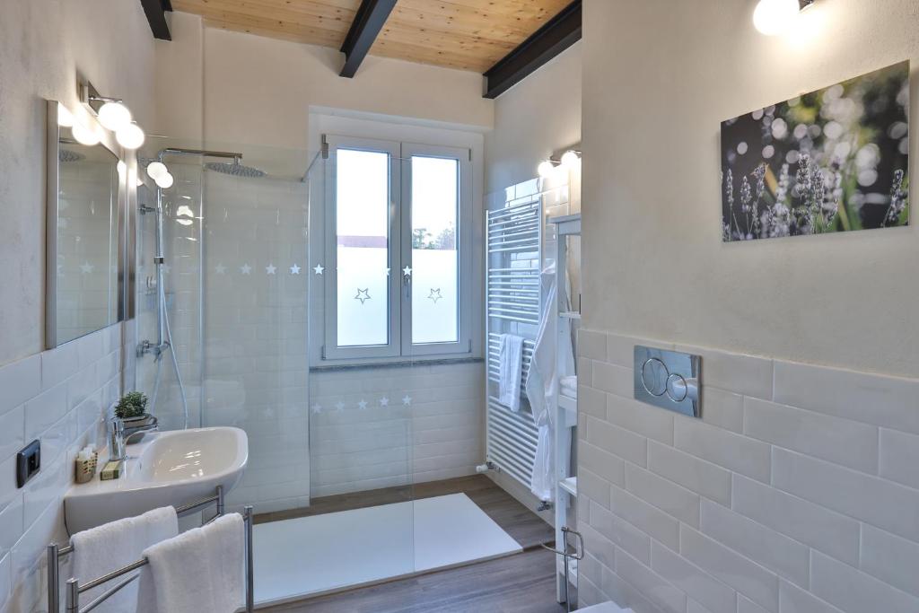Kúpeľňa v ubytovaní Nº18 A Private country hideaway in Monferrato