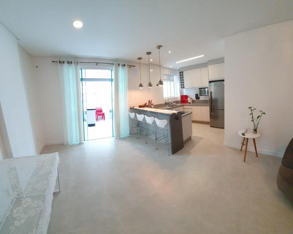  Apartamento Temporada Ed Bordô