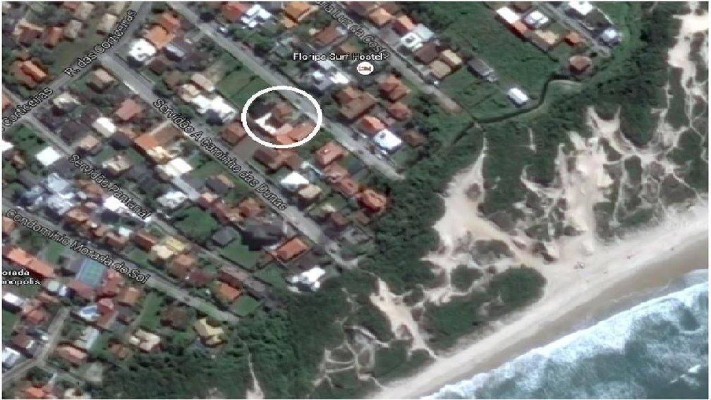  Casa a 100 m da areia da praia no Campeche.