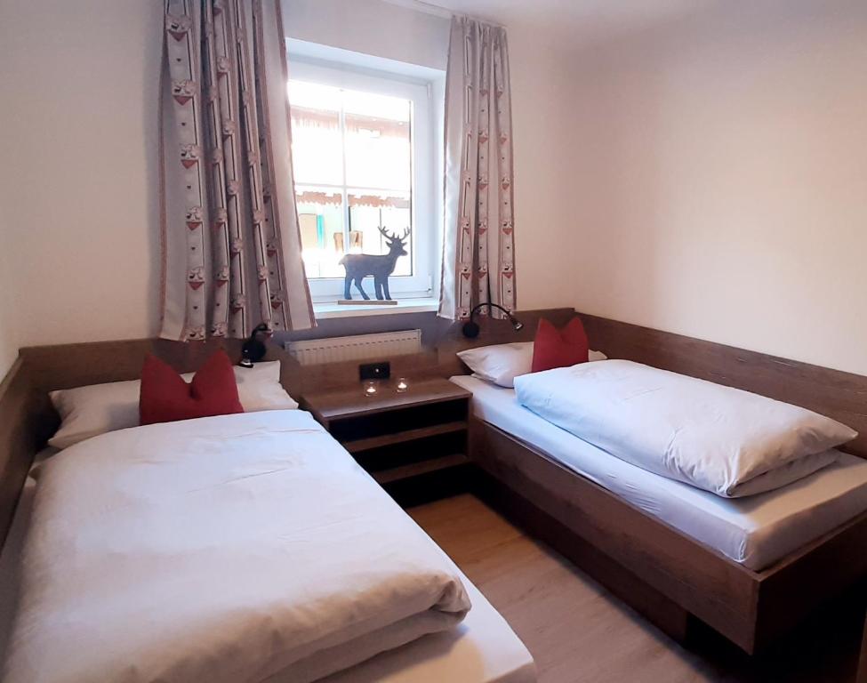 Gasthof Zum Wirt Ferienwohnung Hohenbogenblick - Apartment