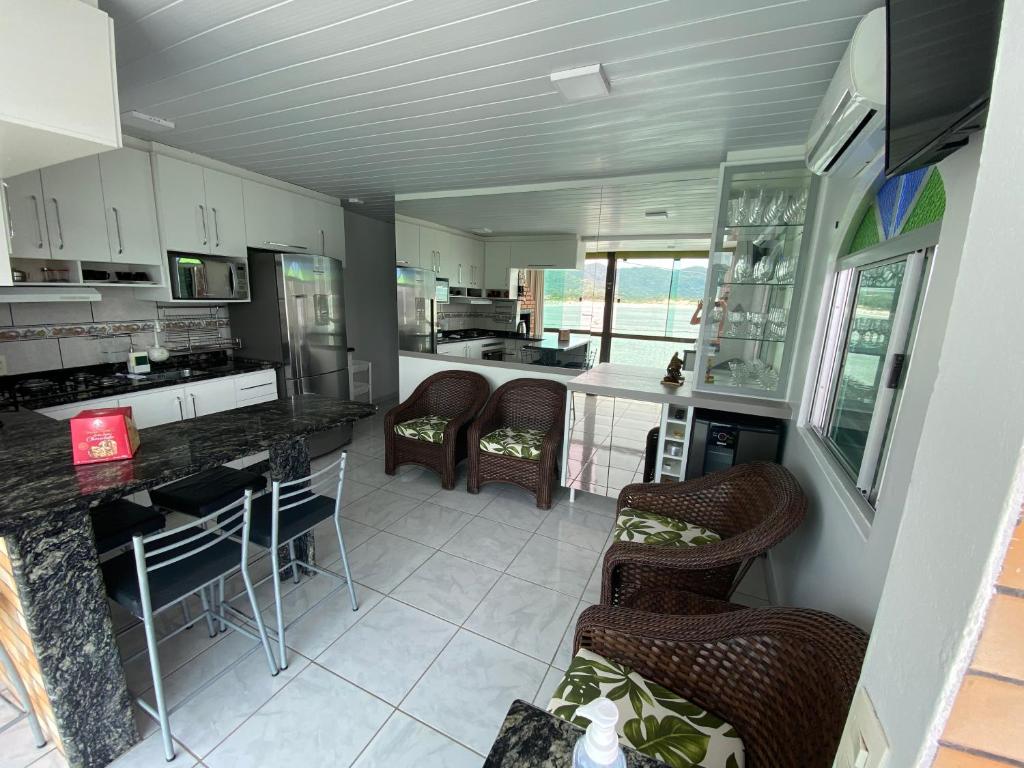  Casa de frente para o mar - Casa 01
