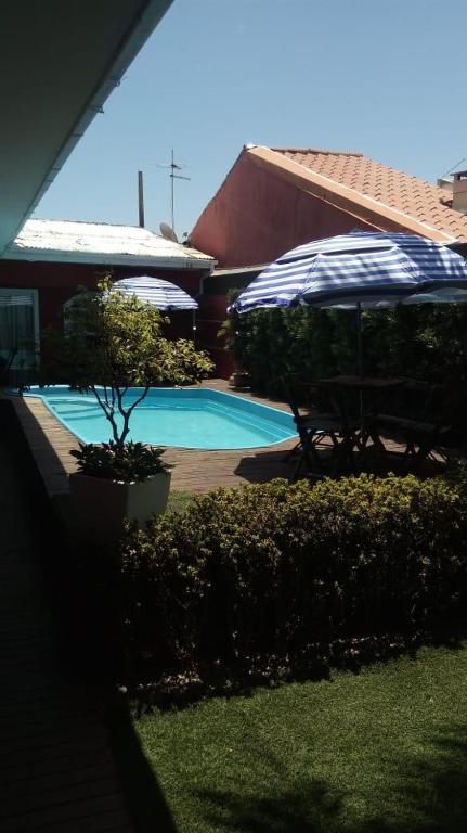  Casa Campeche com Piscina!! Ótima Localização.