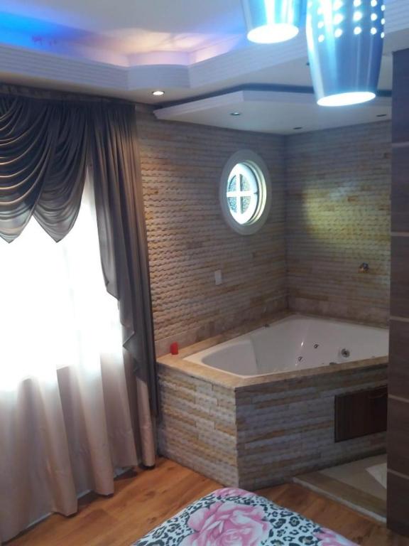  Casa Campeche com Piscina!! Ótima Localização.