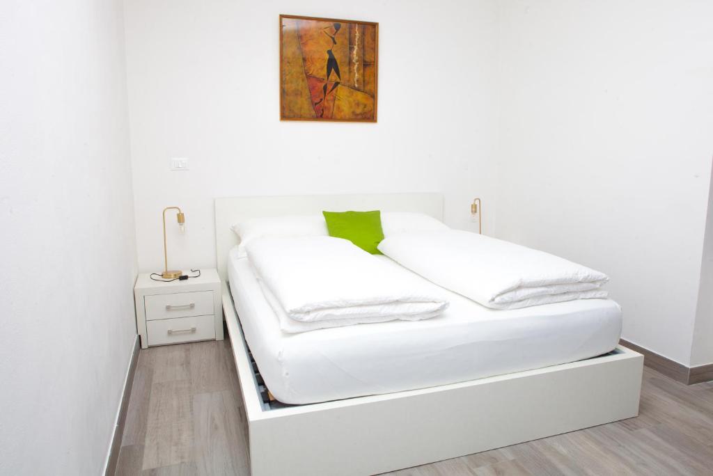 Loft 82 Apartments - 