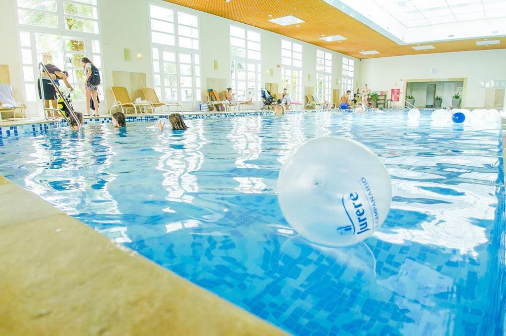  Apartamento com varanda no IL Campanário Resort