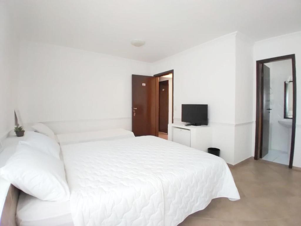 Hotel Caieiras
