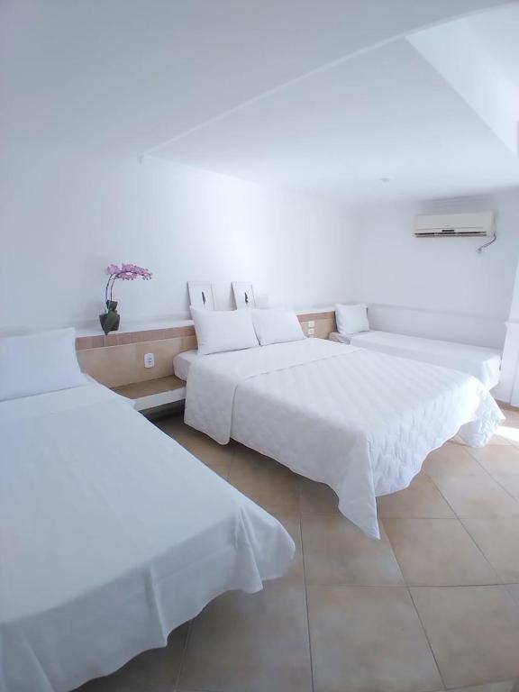  Hotel Caieiras