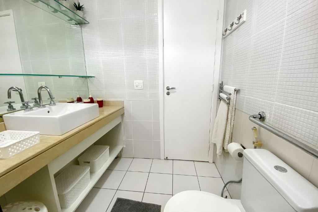  Beach Living com acesso à praia! Por Be My Guest