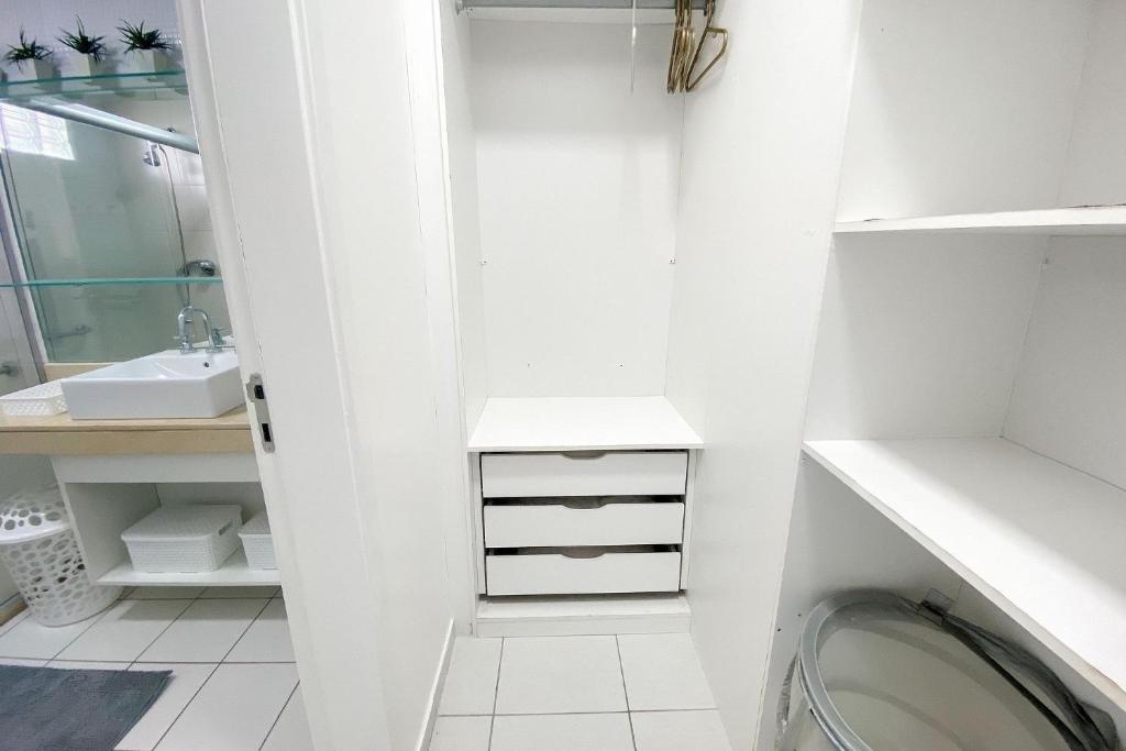 Beach Living com acesso à praia! Por Be My Guest