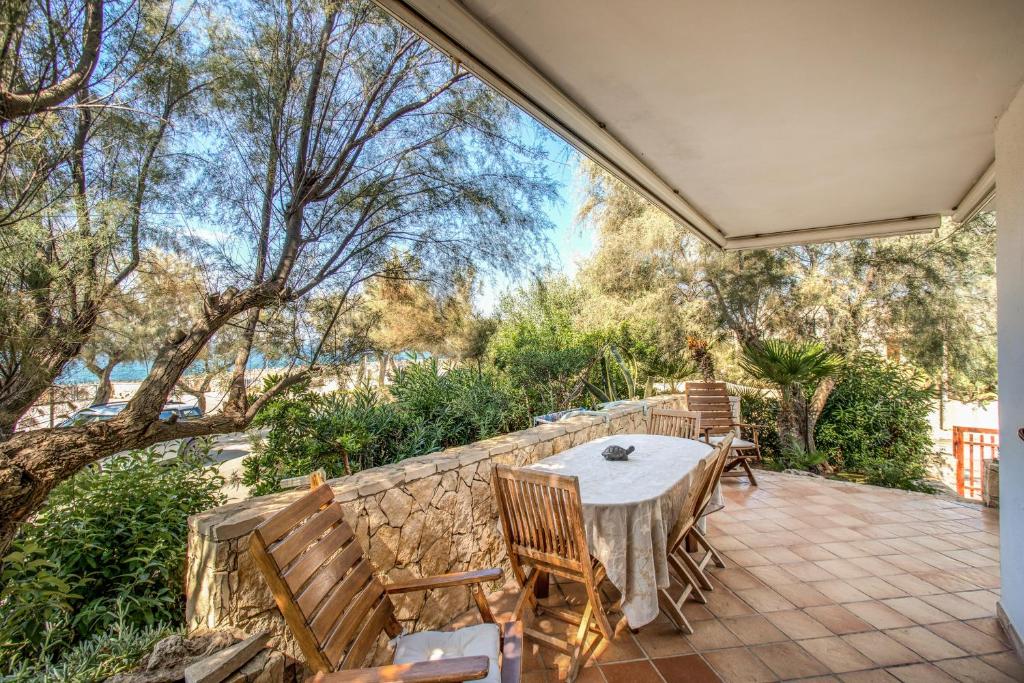 Foto dalla galleria di Emerald Holiday House a Marina di Mancaversa