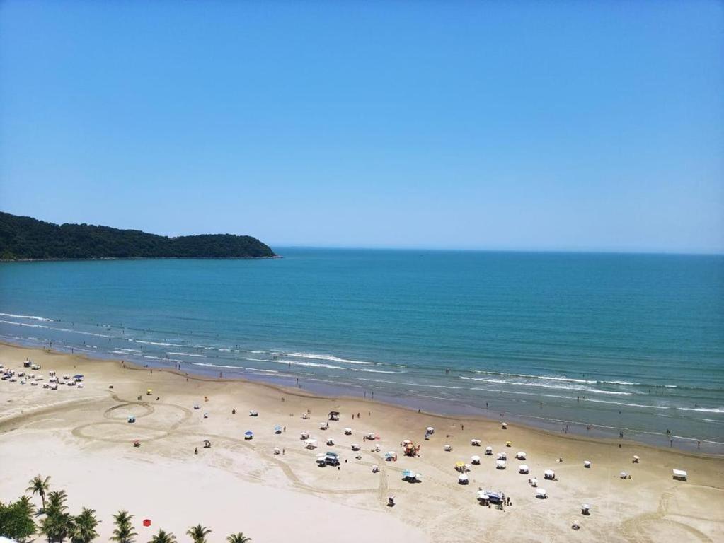  LINDO APARTAMENTO Guilhermina - EDIFICIO FRENTE PARA O MAR