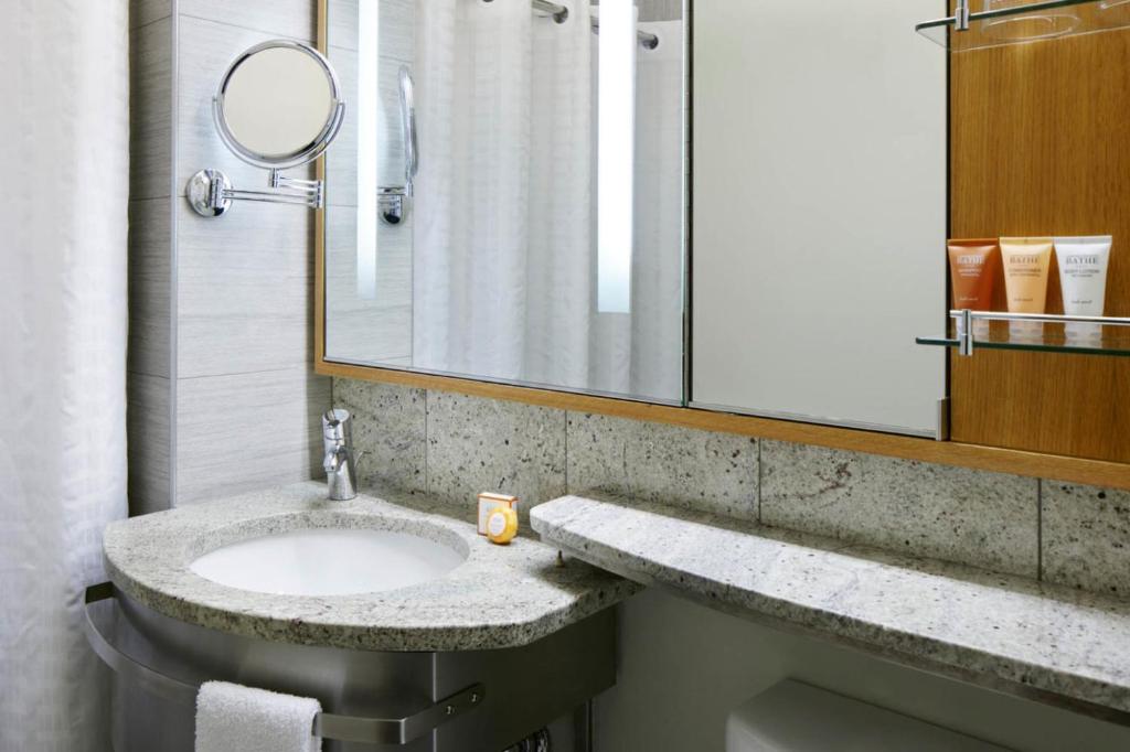 The Jewel Hotel, New York