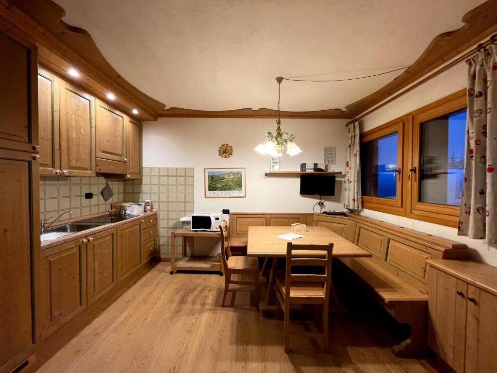 مطبخ أو مطبخ صغير في Casa Cucciolo Falcade