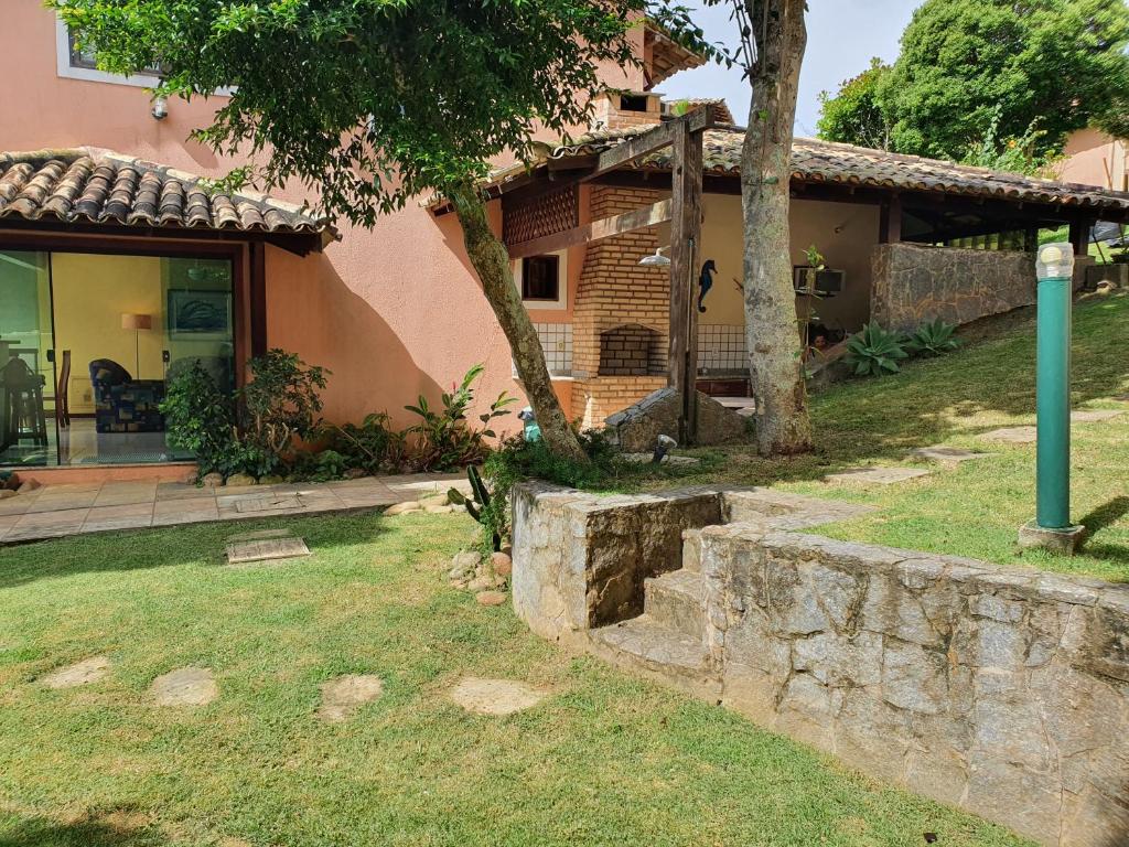  CASA COM 4 QUARTO EM BUZIOS - 2 SUITES - Perto de Tudo