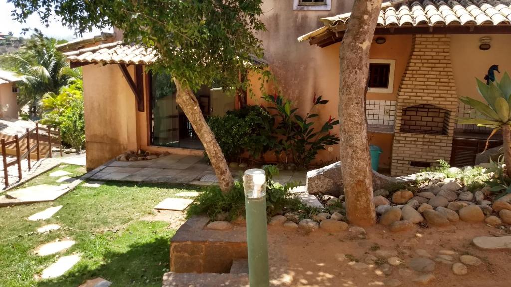  CASA COM 4 QUARTO EM BUZIOS - 2 SUITES - Perto de Tudo