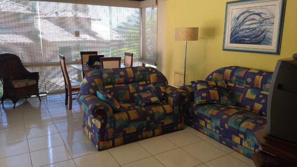  CASA COM 4 QUARTO EM BUZIOS - 2 SUITES - Perto de Tudo