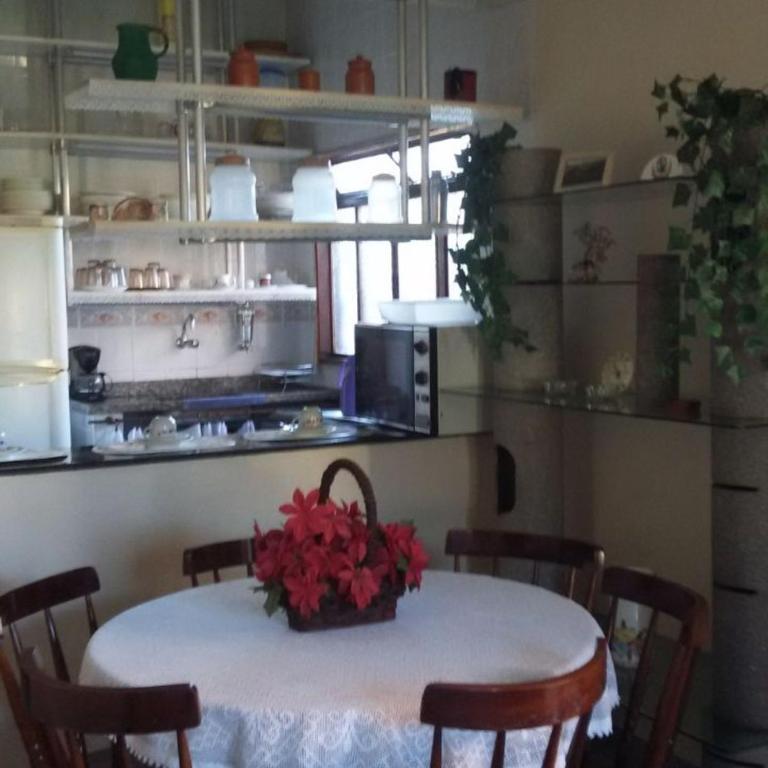  CASA BELA-Praia da Cocanha-15 Pessoas