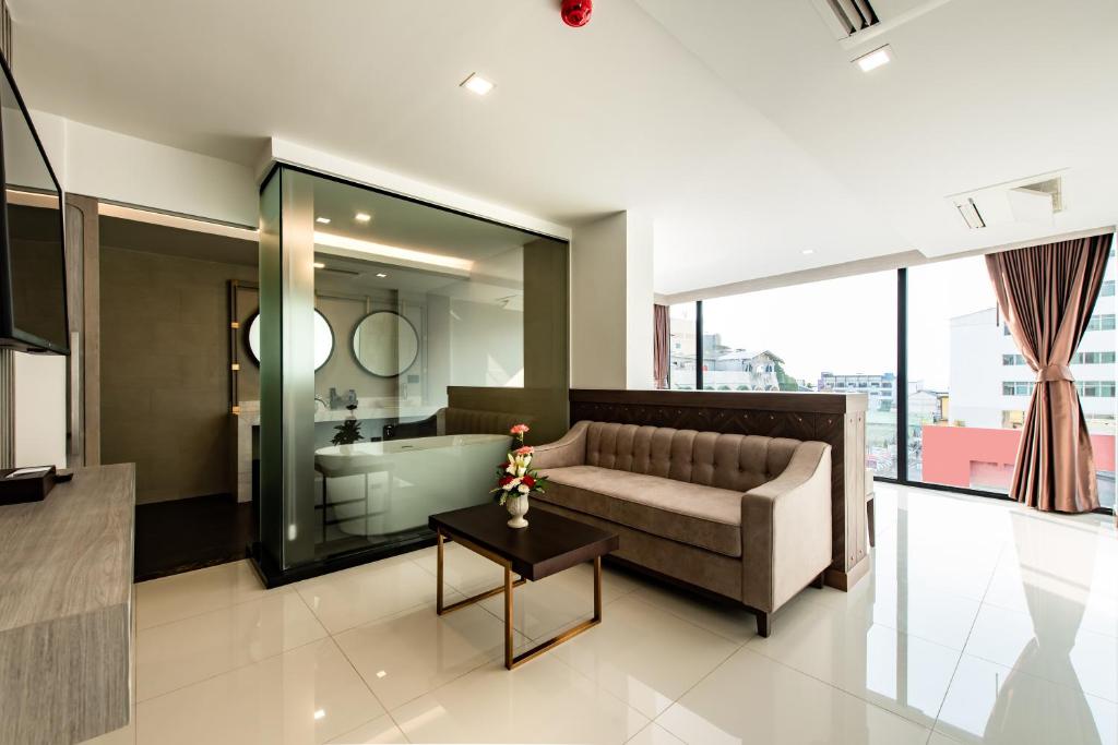 Blackwoods Hotel Pattaya - SHA Extra Plus - Resim 14