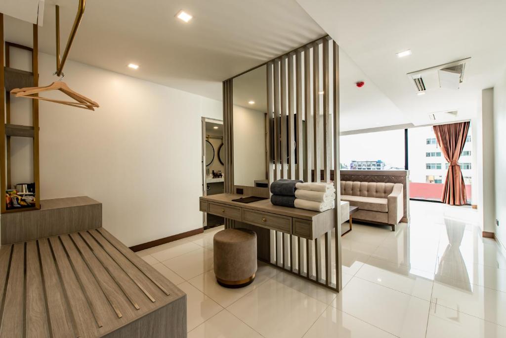 Blackwoods Hotel Pattaya - SHA Extra Plus - Resim 17