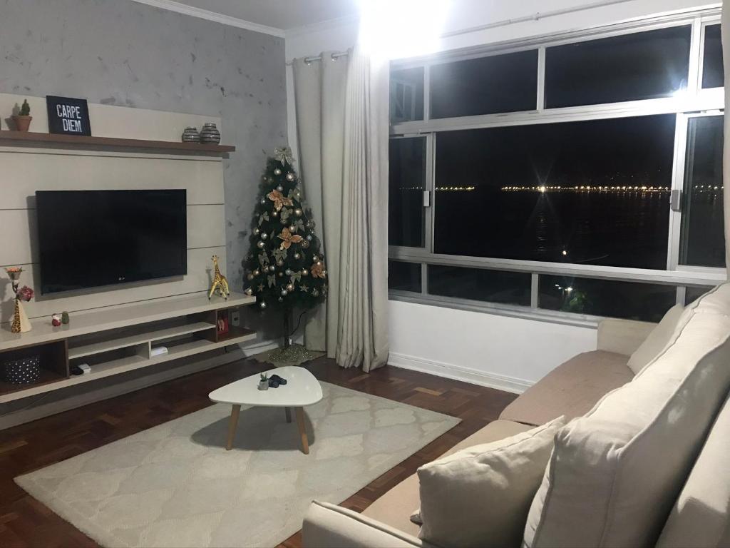 Lindo apto em frente à praia