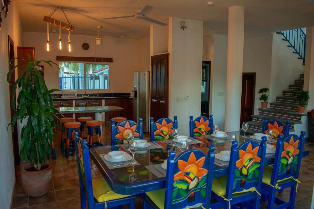 Casa Tucanes