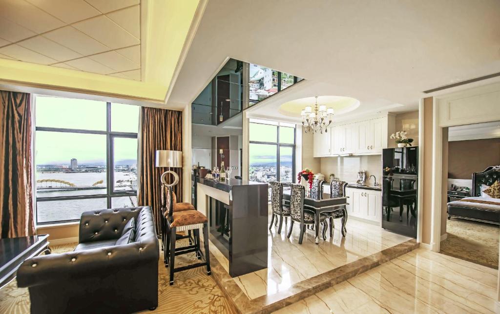 Two-Bedroom Apartment - One-way airport transfer & Afternoon Tea Included Once Per Stay