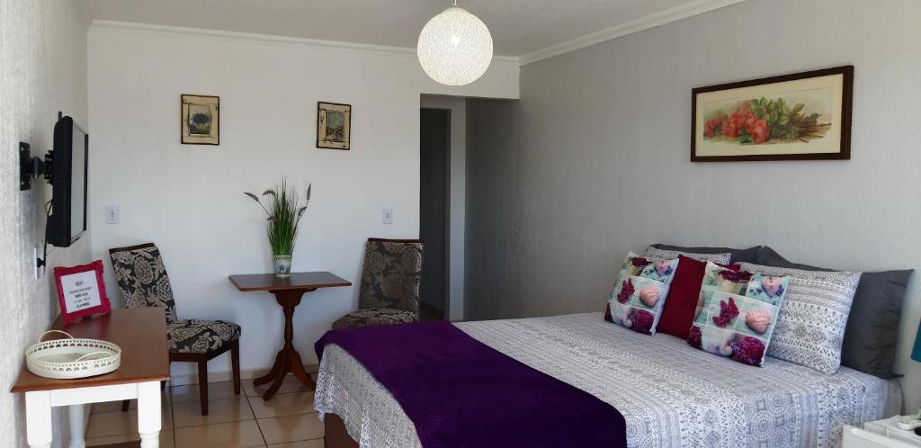  Pousada Cris Garden Bed&Breakfast