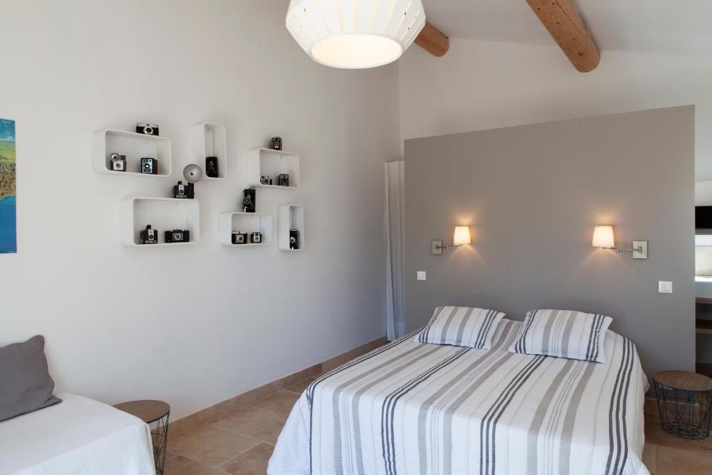 Postel nebo postele na pokoji v ubytování Chambre d'hôtes le Mirail
