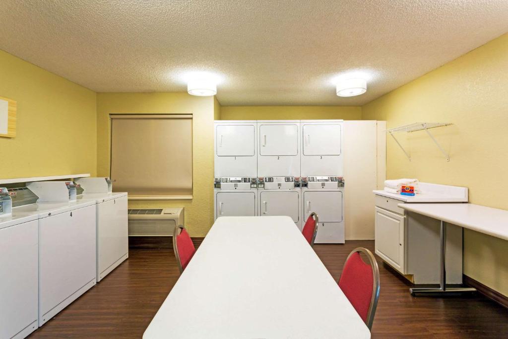 MainStay Suites Orlando Altamonte Springs photo
