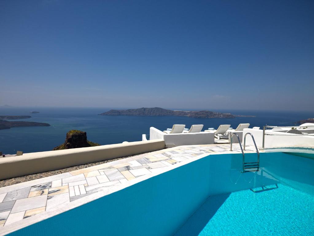 The swimming pool at or close to Iliovasilema Suites