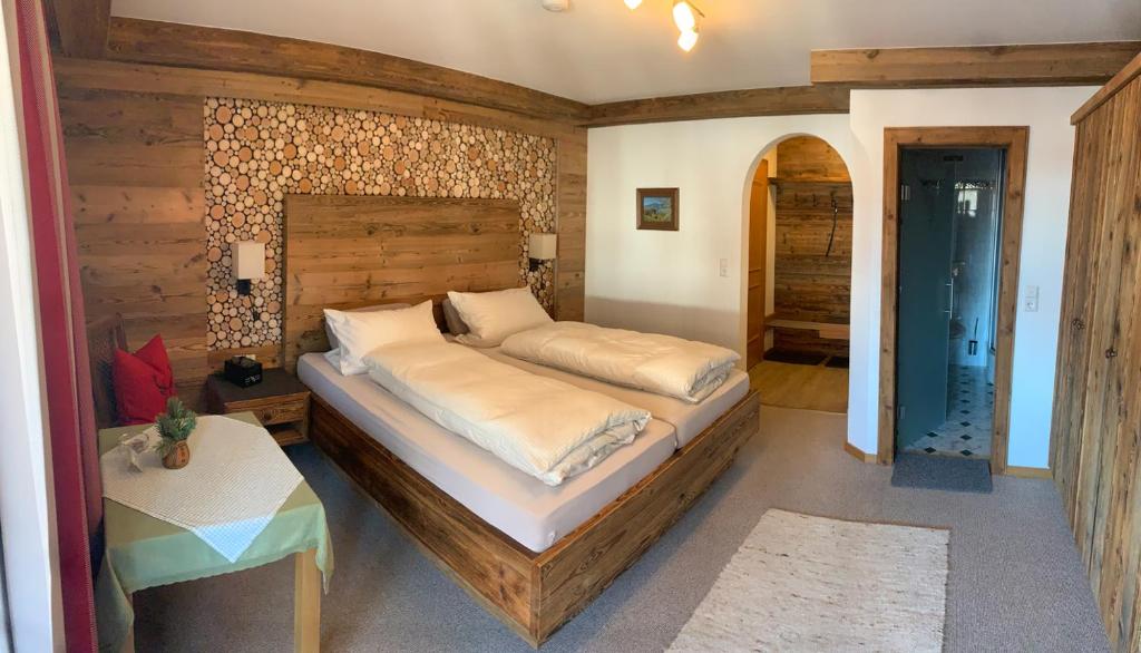 Postel nebo postele na pokoji v ubytování Pension Restner