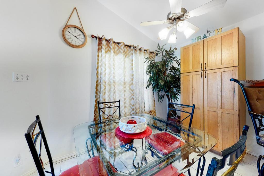 Fotografie z fotogalerie ubytování Long Island Village Unit 831 v destinaci Port Isabel