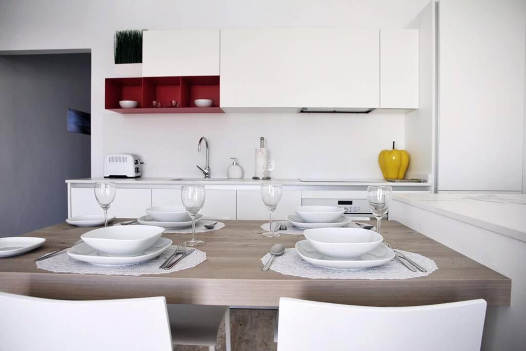 Kuchnia lub aneks kuchenny w obiekcie Design Vivienda V El Burgao by the Sea