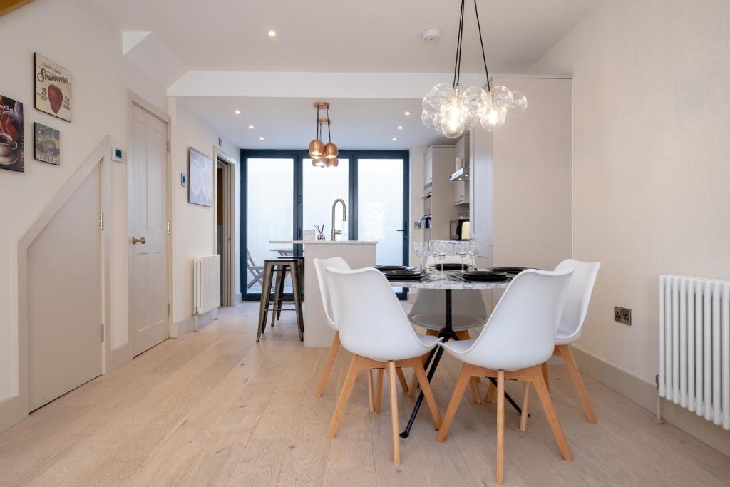 Serviced Apartments Brighton East Sussex ServicedApartments.co.uk